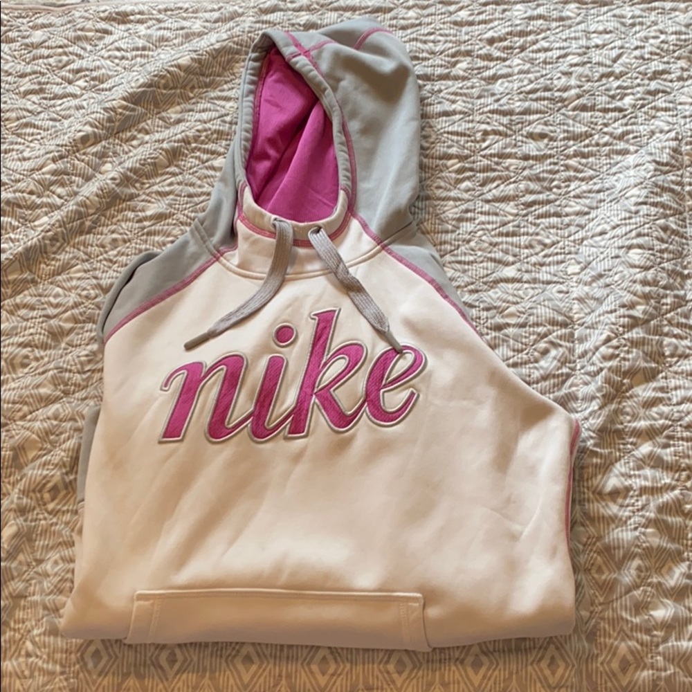 White grey and pink nike jacket/therma fit 💗